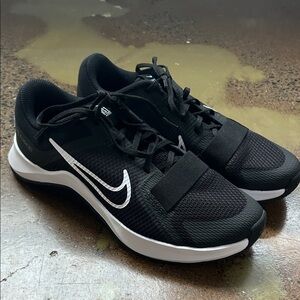 Nike Black and White Running Shoes